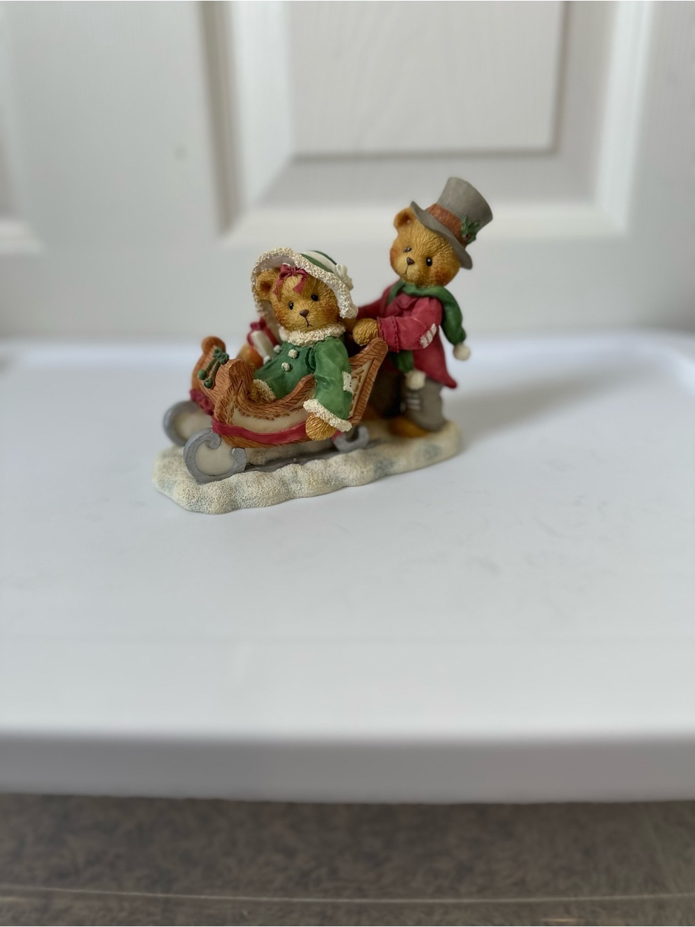 Cherished Teddies Lyndsey & Lyndon: Walking in a Winter Wonderland